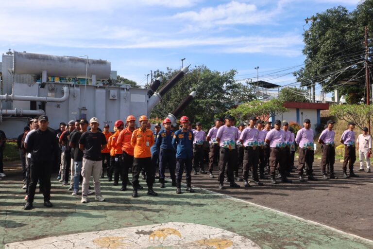 PERINGATI BULAN KESELAMATAN KESEHATAN KERJA (K3) NASIONAL, PLN UPT SEMARANG LAKUKAN SIMULASI TANGGAP DARURAT