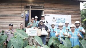 PLN UP3 Pasuruan Bagikan Listrik Gratis Lewat Program Light Up The Dream, Warga Sukorejo Rasakan Manfaatnya